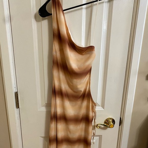 Hansen & Gretel Madre Dress in Tan - Picture 3 of 9